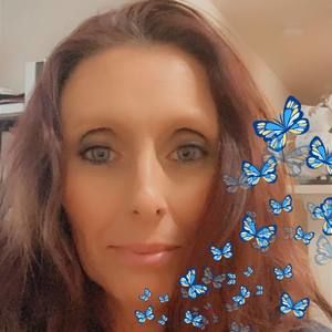 Meet your Posher, Dana